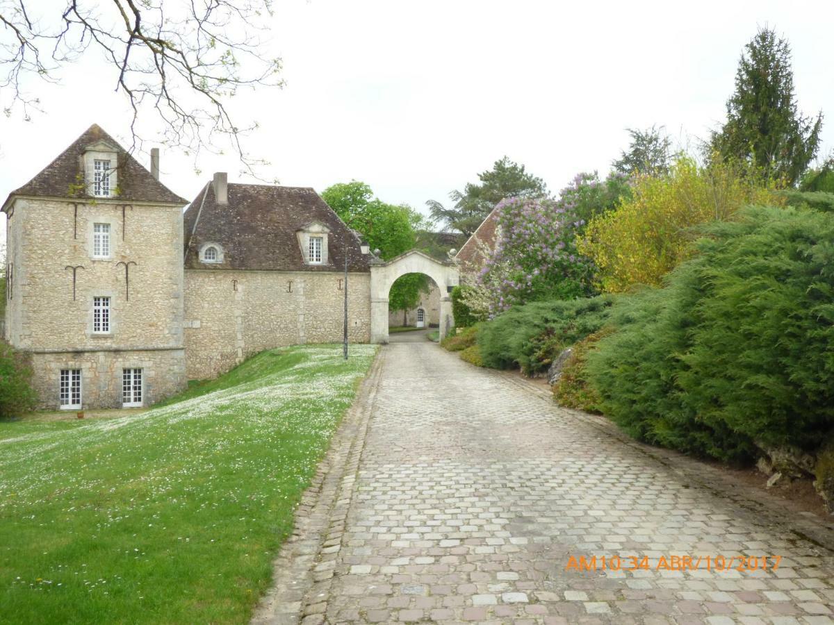 Soisy-Bouy Chateau De Montrame מראה חיצוני תמונה