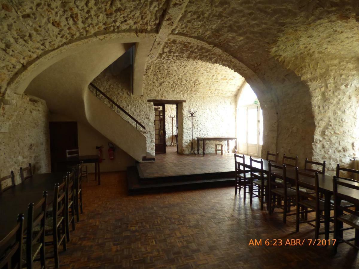 Soisy-Bouy Chateau De Montrame מראה חיצוני תמונה