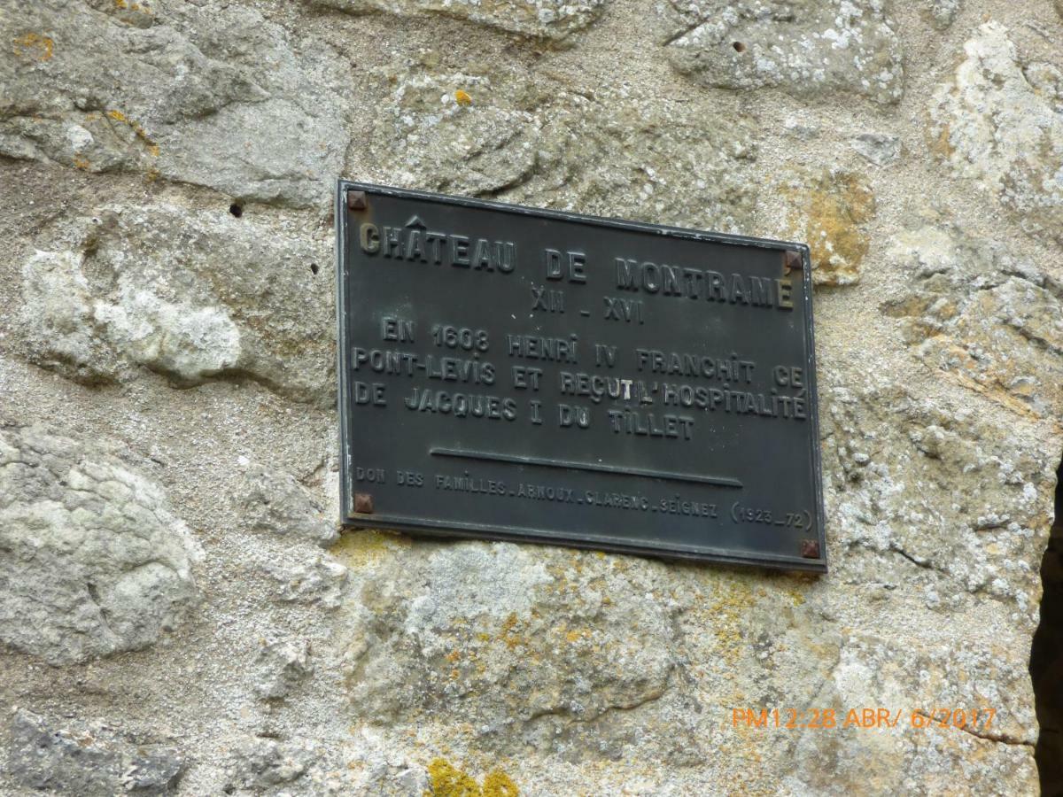 Soisy-Bouy Chateau De Montrame מראה חיצוני תמונה
