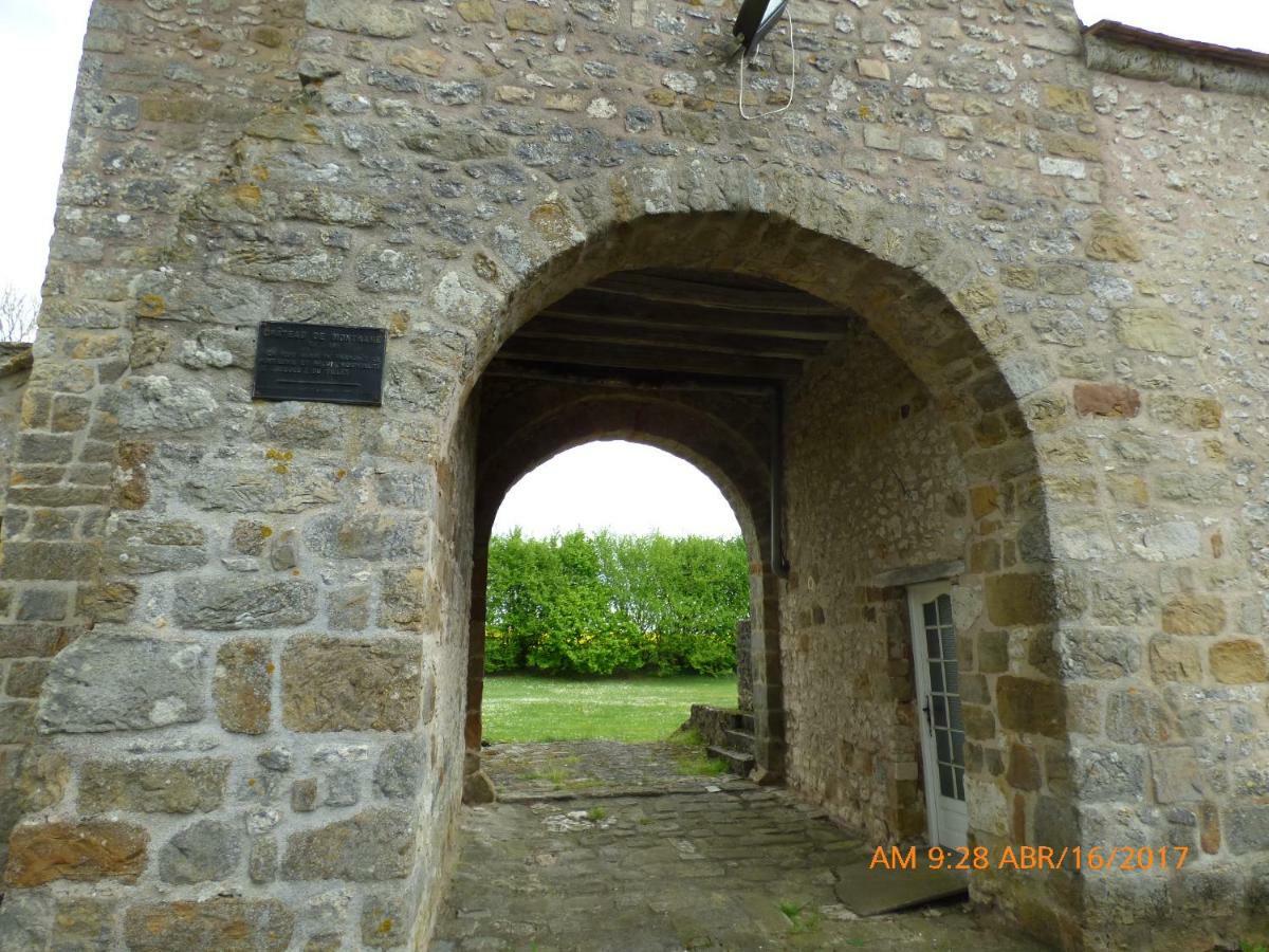 Soisy-Bouy Chateau De Montrame מראה חיצוני תמונה