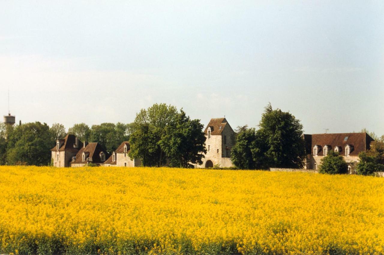 Soisy-Bouy Chateau De Montrame מראה חיצוני תמונה